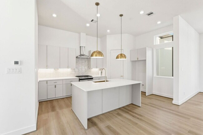 Foto del edificio - 3830 Wilmer St