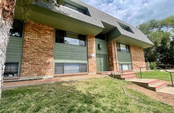 Building Photo - 1140 Walnut Ave