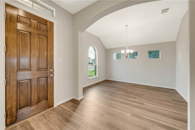 Building Photo - 285 Biscayne Bay Bend