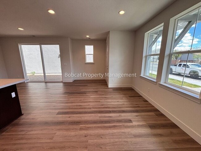 Foto del edificio - 1150 Little Ln