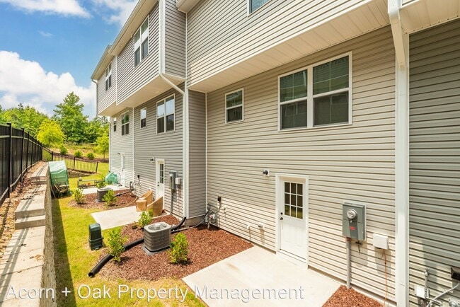 Building Photo - 3 br, 2.5 bath House - 3005 Soft Breeze Drive