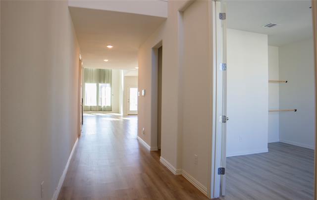 Foto del edificio - 1216 Rosebay Dr