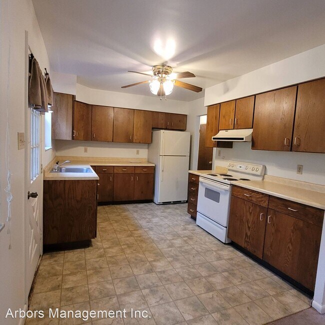 Building Photo - 3 br, 2.5 bath House - 269 MCMURRAY ROAD
