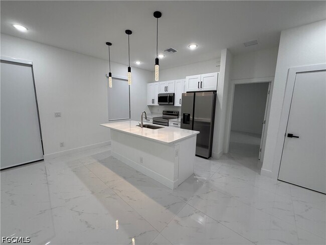 Foto del edificio - 3201 57th St W