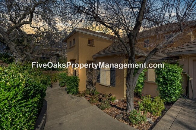 Building Photo - 5185 Mertola Dr