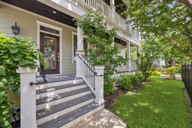 Foto del edificio - 2410 Rutland St