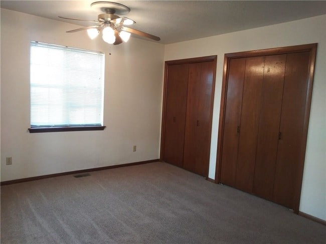 Building Photo - 427 N Blackwelder Ave