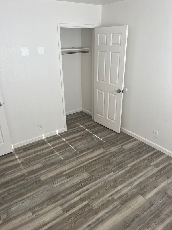 Building Photo - 1521 Camden Ct