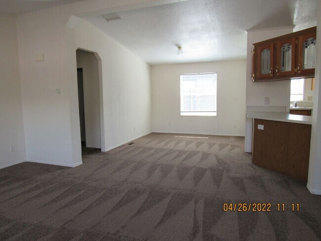 Building Photo - MANUFACTURED SINGLE FAMILY HOME IN NEW CASTLE!!