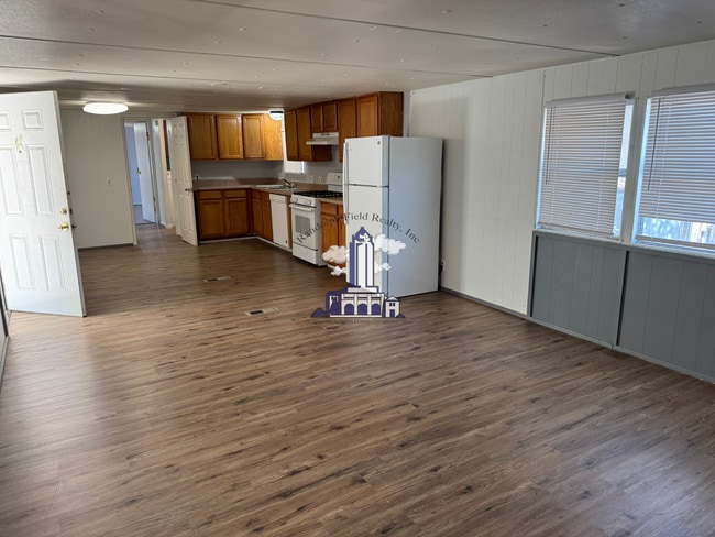 Building Photo - Welcome home to 8509 Northmont!