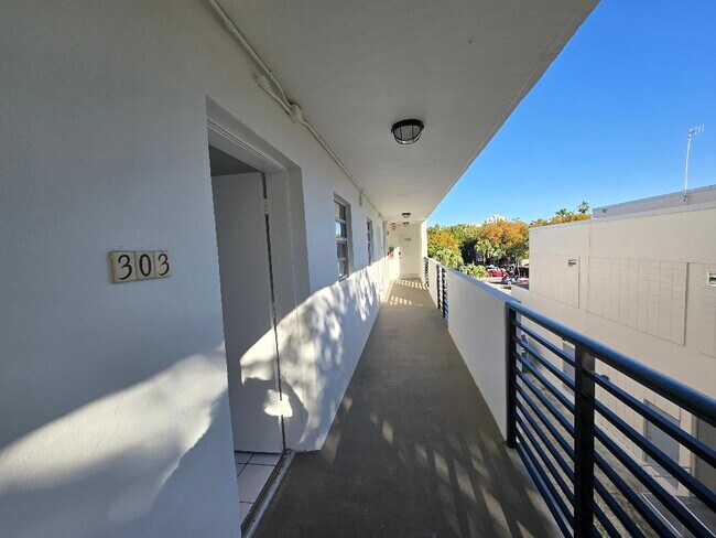 Foto del edificio - 631 Jefferson Ave