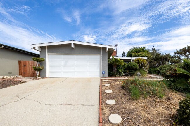 Building Photo - 8357 Elsmore Dr