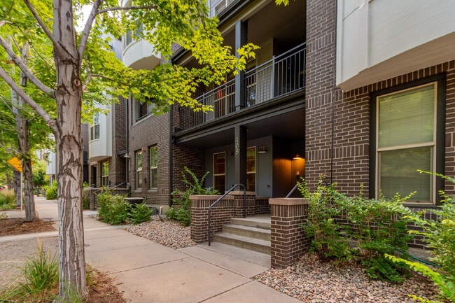 Building Photo - A contemporary 1826 sq ft. 3 Bedroom / 3 Bath Belmar Townhome for rent