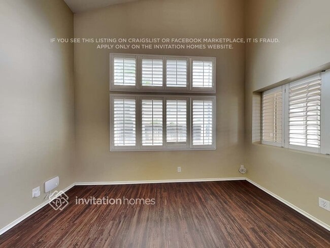 Foto del edificio - 892 Pathfinder Way