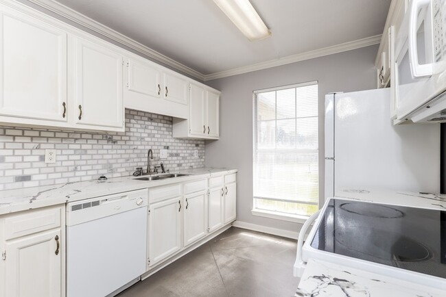 Foto del edificio - 102 Red Oak Cove