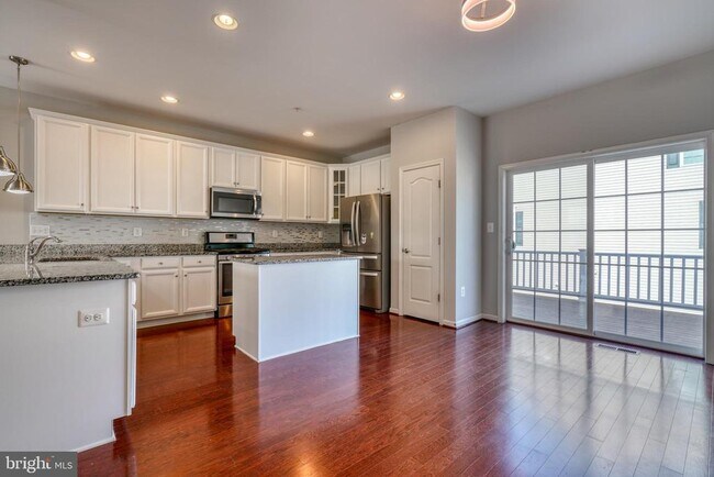 Foto del edificio - 985 Morgan Run Rd