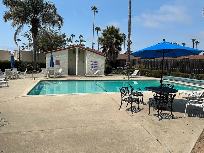 Foto del edificio - 181 N Kellogg Ave