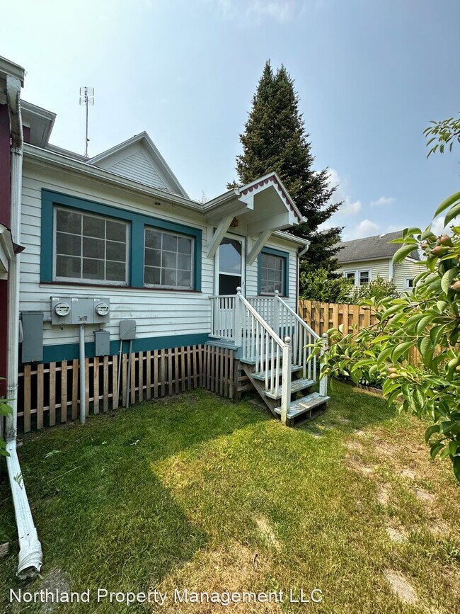 Building Photo - 1 br, 1 bath House - 612 2nd Street - Apar...