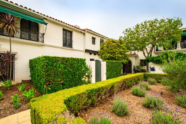 Building Photo - 347 W California Blvd