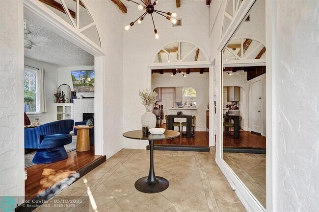 Foto del edificio - 411 SW 19th St