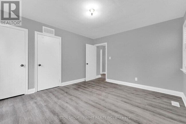 Building Photo - 17 Ben Machree Dr