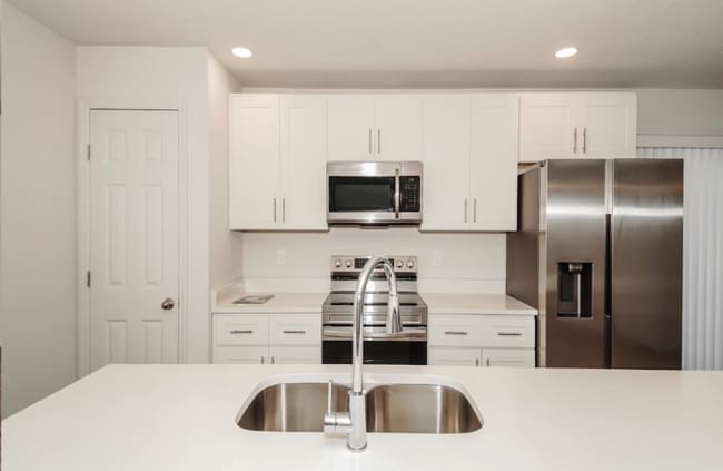 Building Photo - 3279 D St