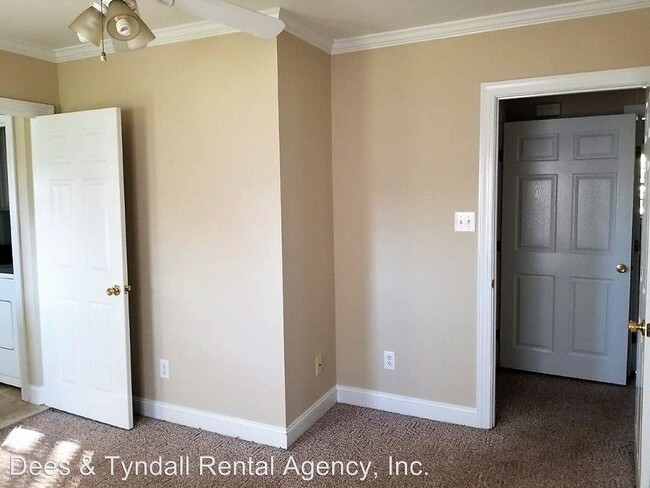 Foto del edificio - 3 br, 1 bath House - 1912 N. Berkeley Blvd.