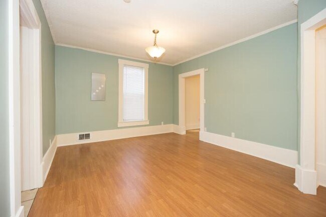 Foto del edificio - 3 bedroom in Seattle WA 98144