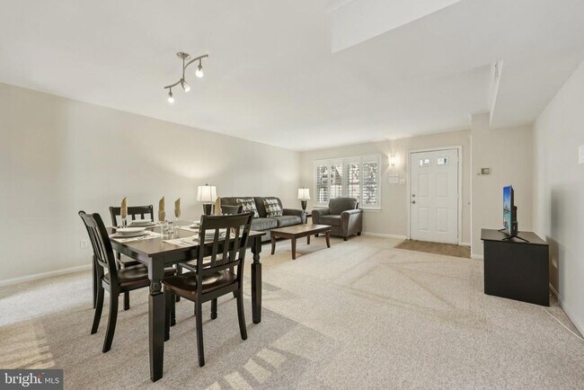 Foto del edificio - 88 N Bedford St