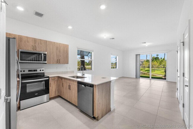 Building Photo - 157 Lakeside Lndg Ct