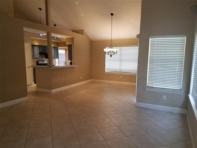 Building Photo - 2322 Marot Dr