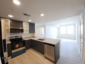 Building Photo - 5563 Millennia Park Dr