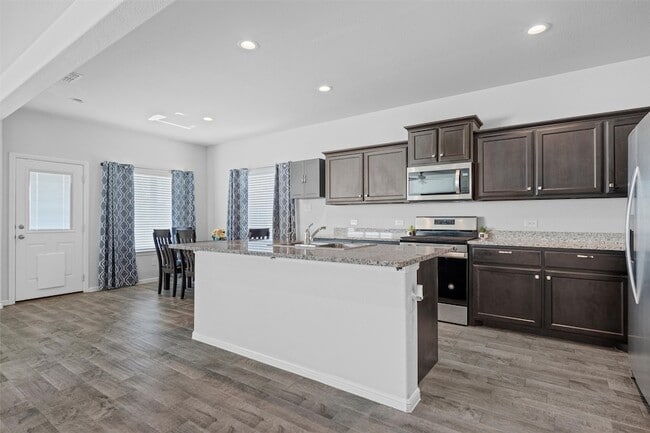 Foto del edificio - 2309 Stallings Rd