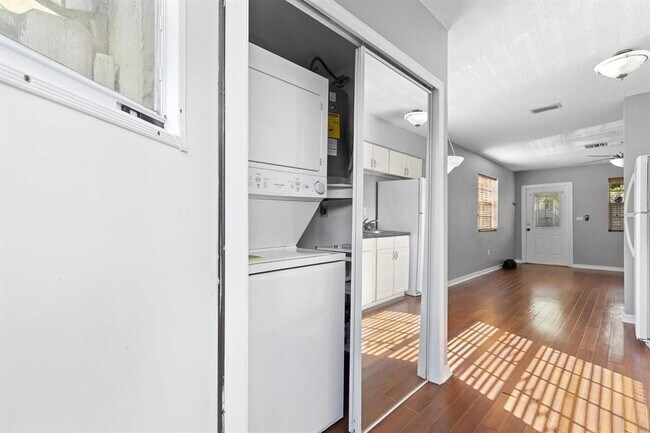 Foto del edificio - 821 SW 4th St