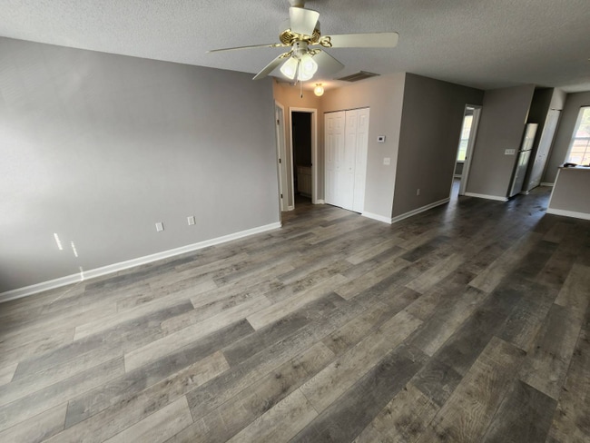 Foto del edificio - 2407 James St