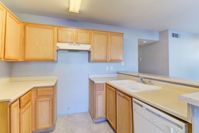 Building Photo - 2974 Juniper Hills Blvd