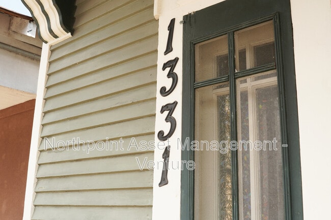 Building Photo - 1331 Gallier St