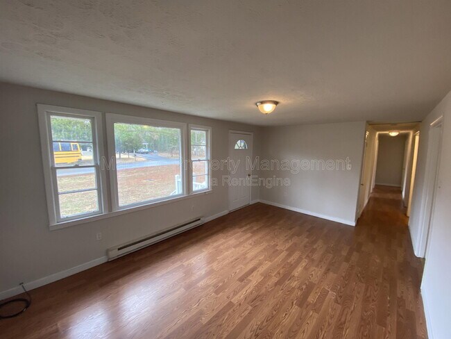 Foto del edificio - 7258 Twin Cedars Dr