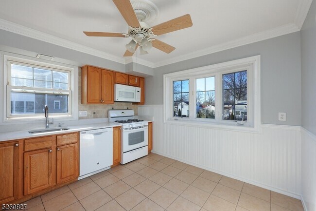 Foto del edificio - 304 W Morris Ave