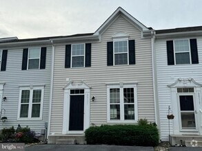 Building Photo - 30111 Plantation Dr