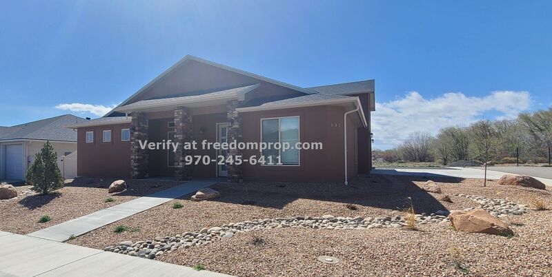 Primary Photo - 631 Thunder Ridge Dr