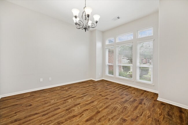 Foto del edificio - 11009 Collingswood Dr