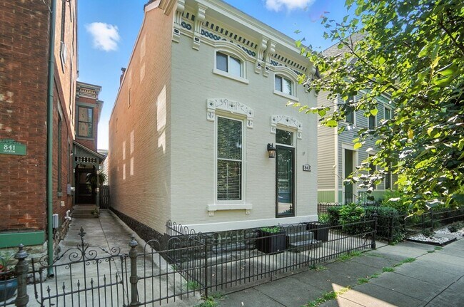 Foto del edificio - 843 Overton St