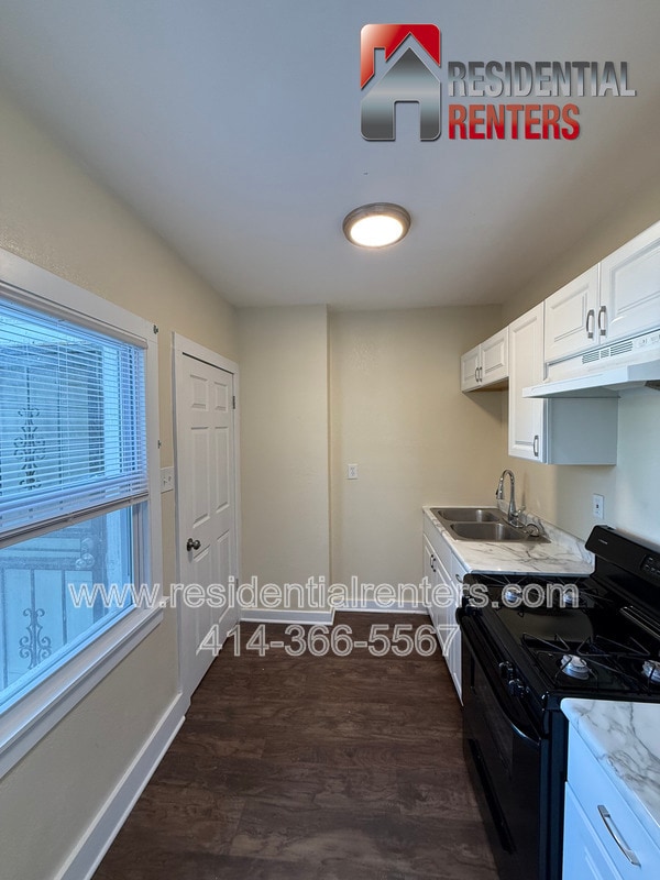 Building Photo - 3204 N 24th St