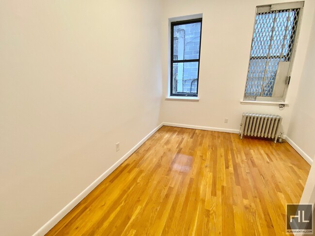 Building Photo - 202 EAST 6 STREET