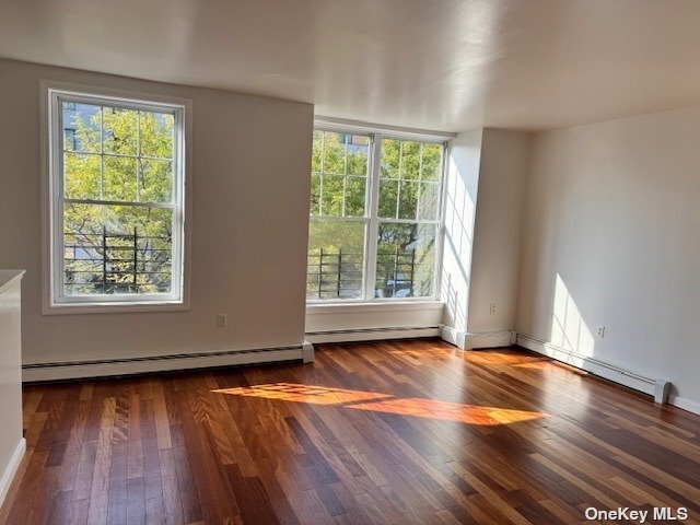 Foto del edificio - 44-16 Rockaway Beach Blvd