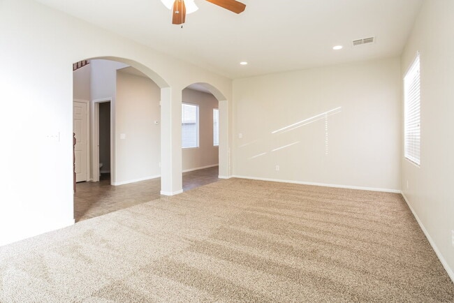 Building Photo - 9150 W Brilliant Prairie Ct