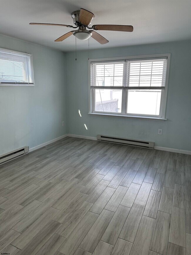 Building Photo - 700 Asbury Ave