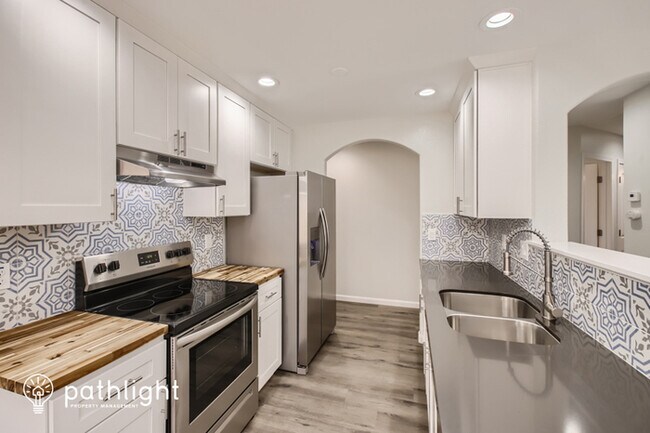 Building Photo - 8701 S 50Th Drive, Laveen, AZ, 85339