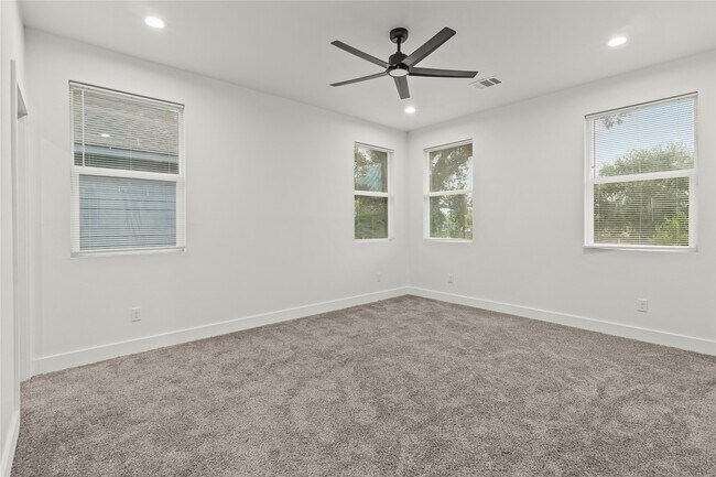 Foto del edificio - 8127 Hoffman St